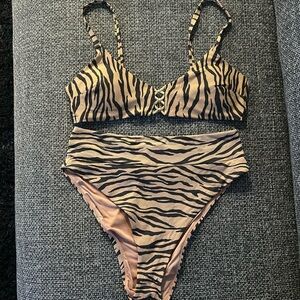Tiger Stripe Highwaisted, cheeky bikini